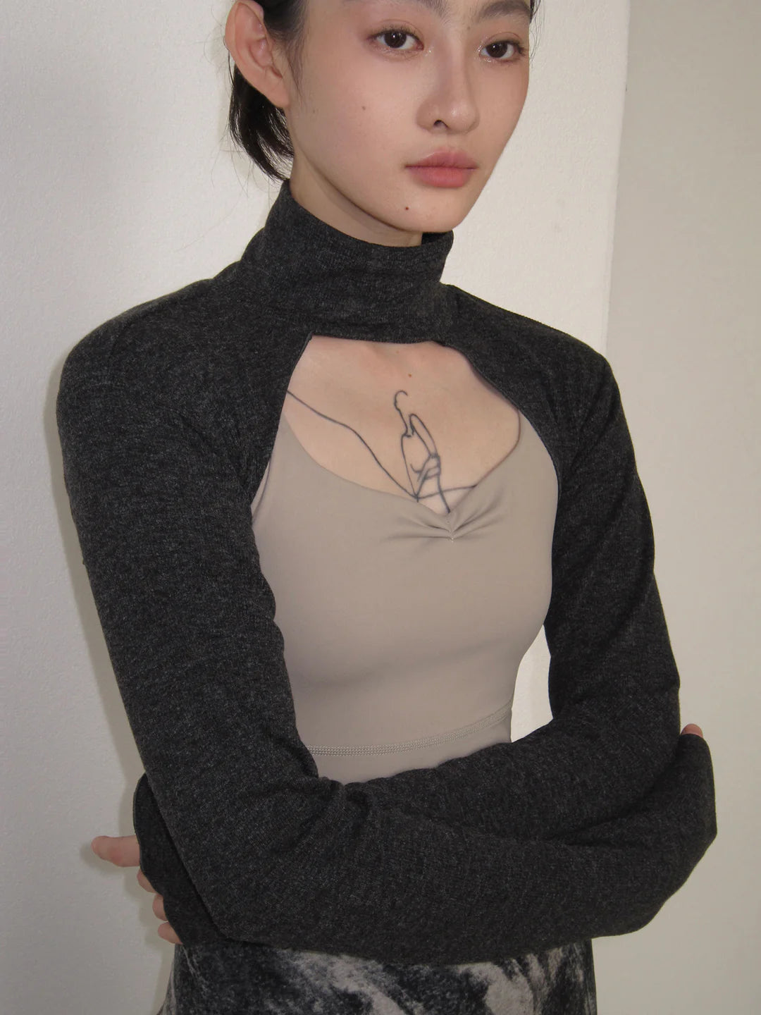 Bolero Turtleneck with Finger Sleeves Typha