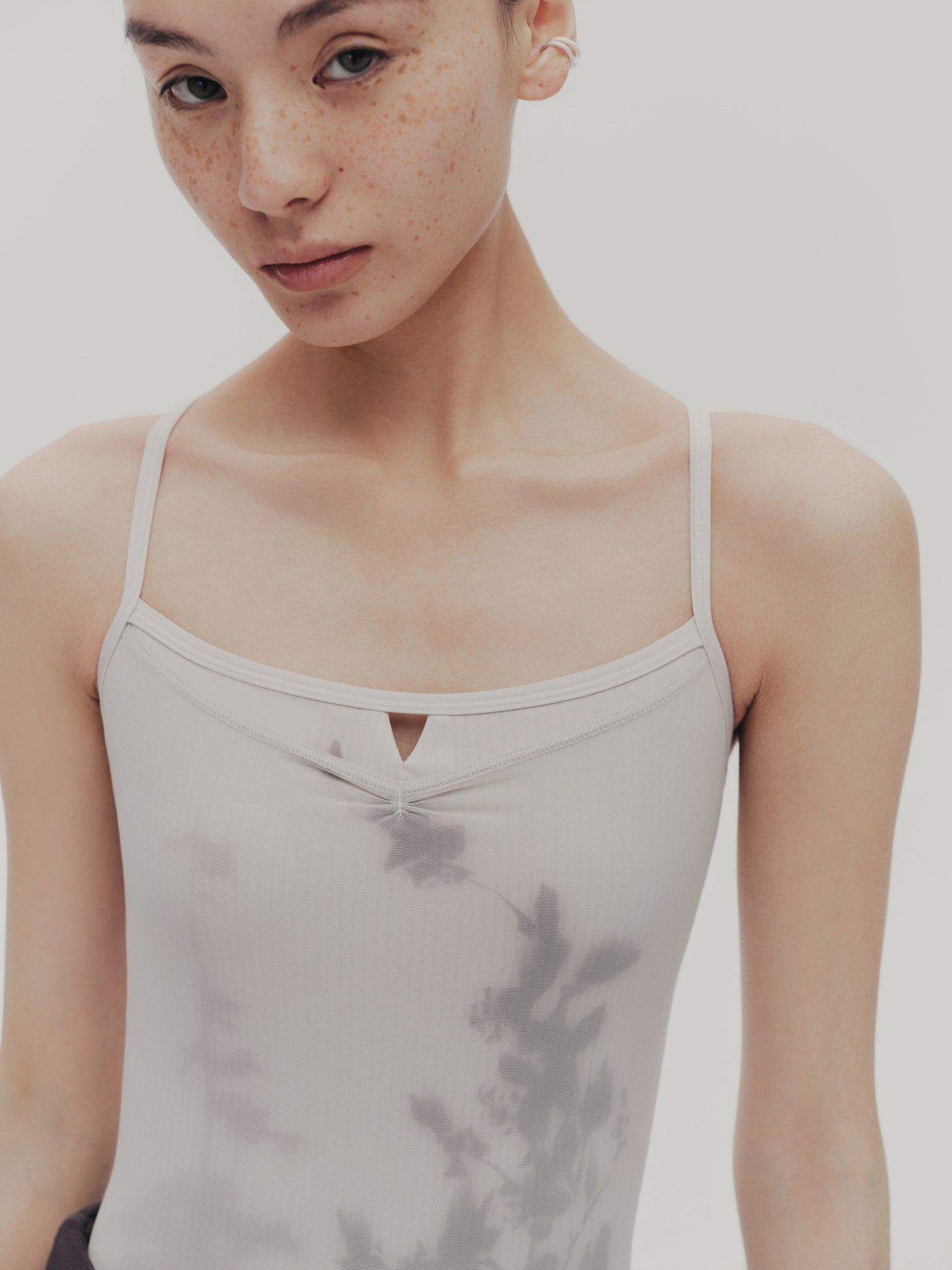 Leotardo Tree Shadow Print Typha