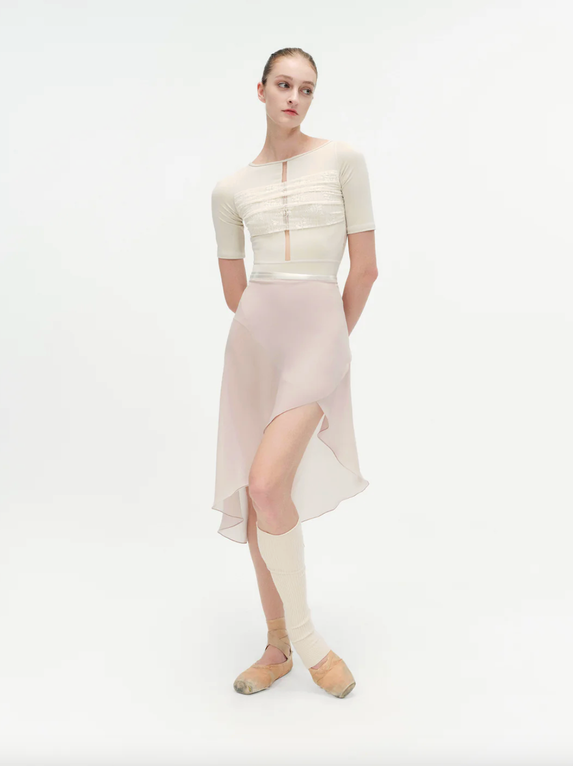Leotardo Beige Floral Lace with Sheer Mesh Short Sleeves Typha