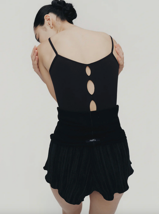 Black Yuan'shi Strap Geometric Edges Design