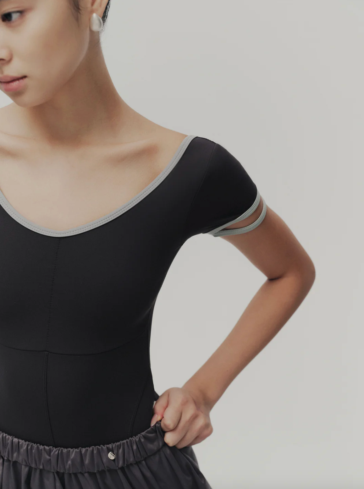 Leotardo Dark Gray-Blue Vintage-Inspired Cap Sleeve Typha