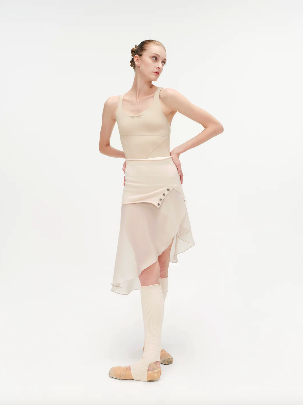 Leotardo Pinch Asymmetrical Racerback Nude Typha